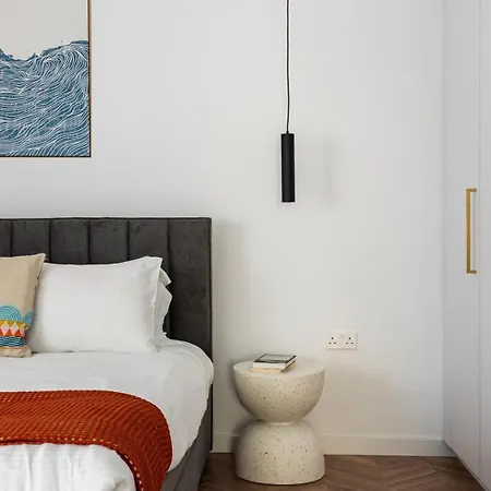 Modern Luxury 2br|park View & Balcony דירה